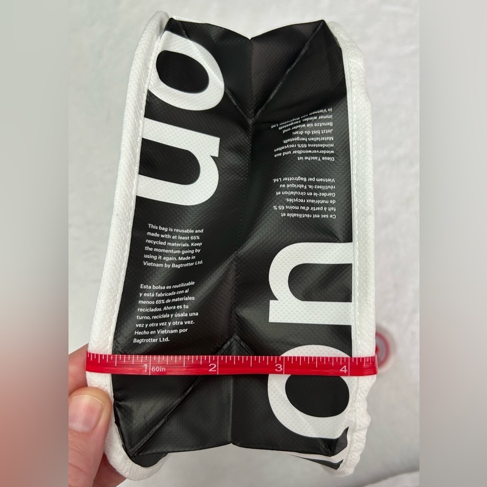 Lululemon White/Black Reusable Tote Bag with snap - Picture 3 of 4